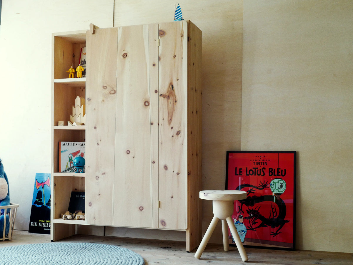 Arvenholz Schrank «Carl»