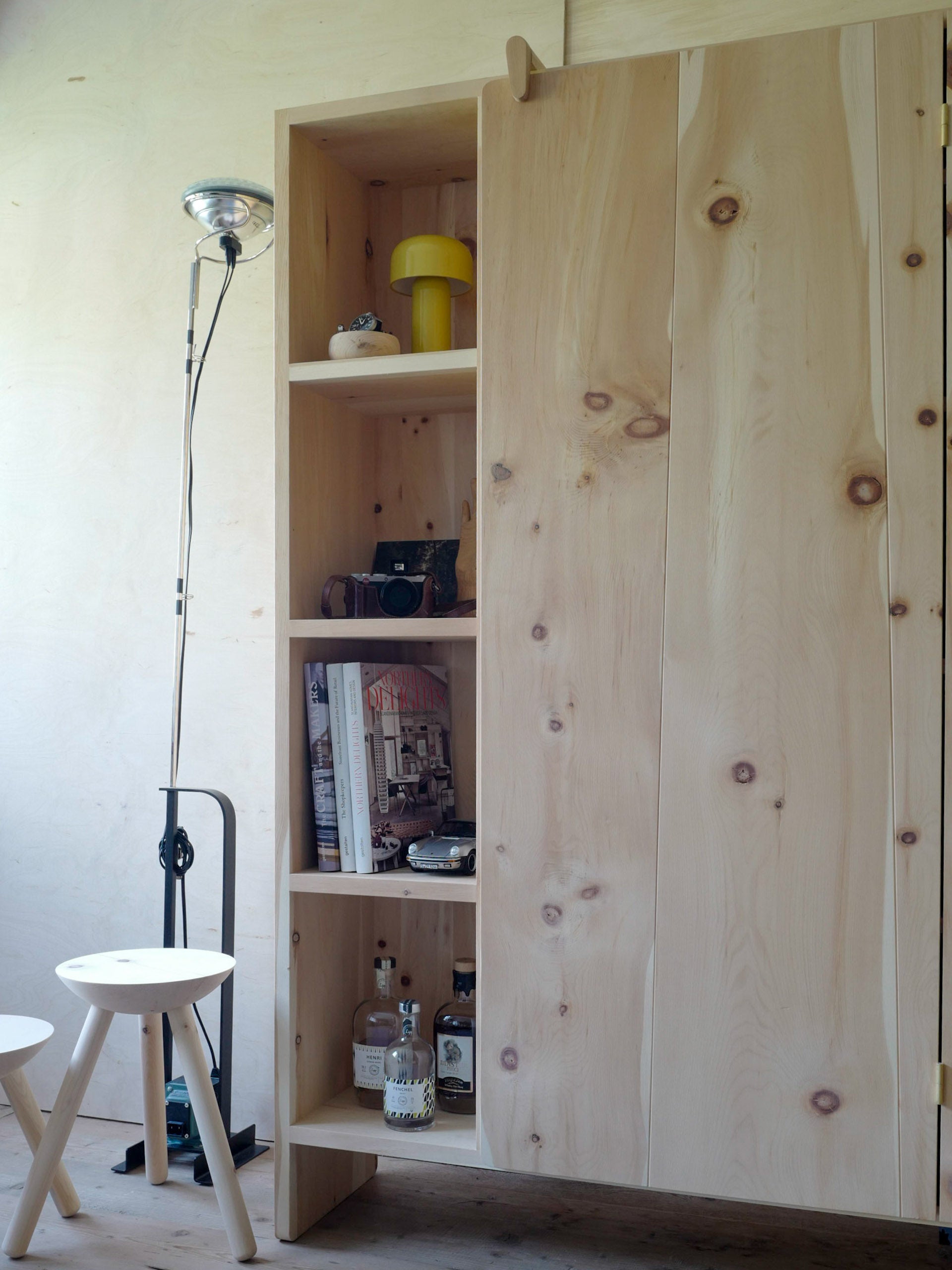 Arven­holz Schrank «Carl»