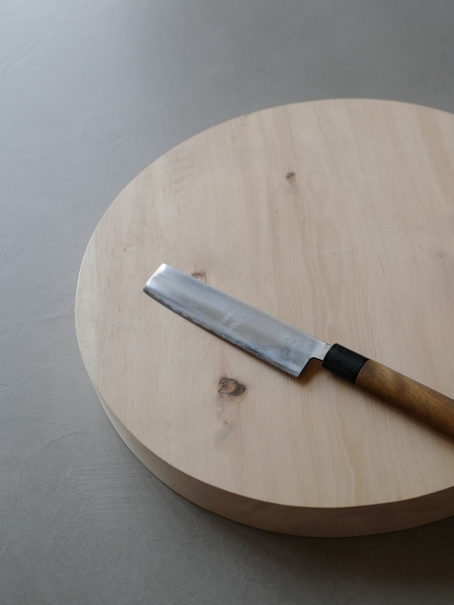 Arven­holz Brett «Round­about»