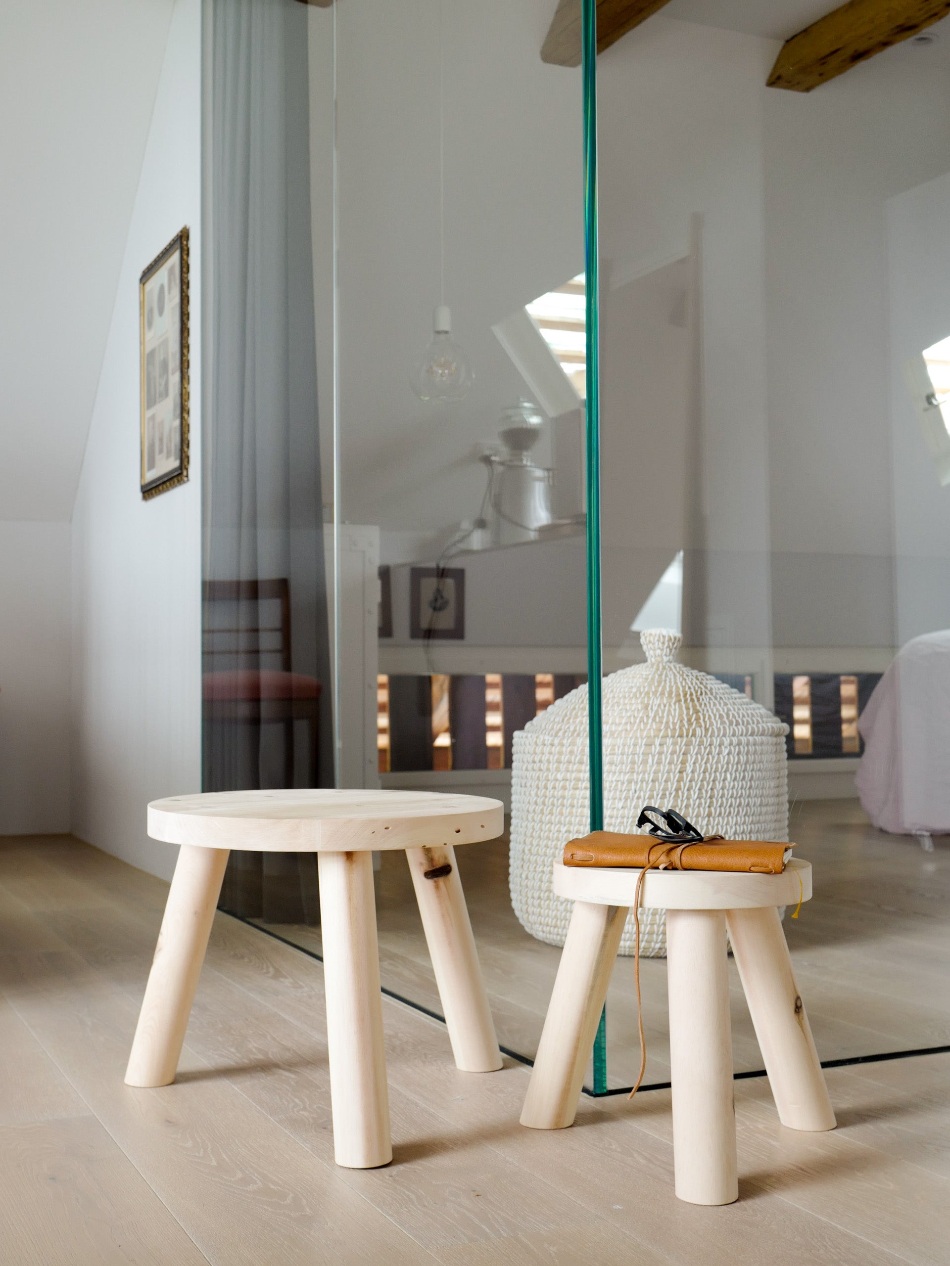 Arven­holz Beistell­tische «Daint & Dora»